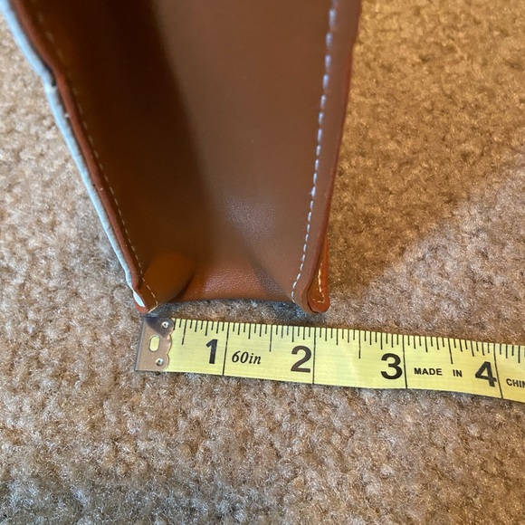 Neutral multi-toned Crossbody Purse - Picture 6 of 7